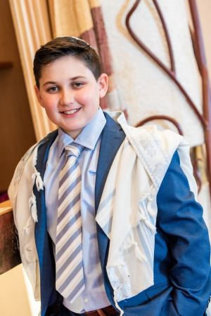Cleveland Mitzvah Photographer