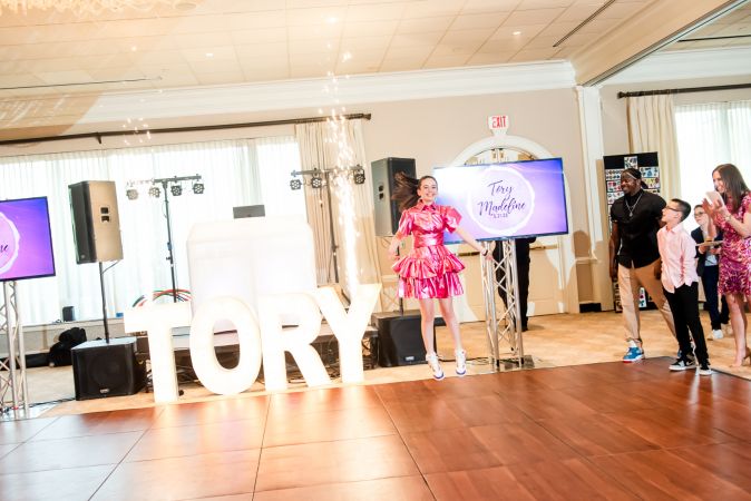 Cleveland Mitzvah Photographer